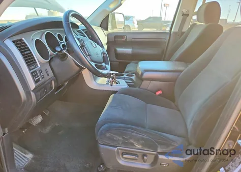 2012 Toyota Sequoia Sr5 z USA, uszkodzony, nr VIN 5TDBY5G10CS066580